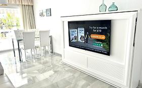 Mi Capricho Beachfront- P301 Apartment With Sea View
